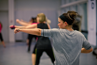 Kvinder skyggebokser. Foto: Rasmus Kurtzmann