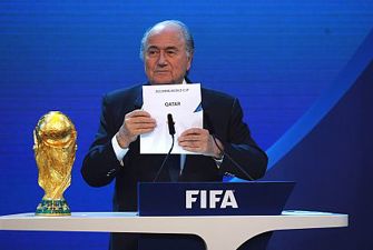 Joseph Blatter præsenterer Qatar som VM-vært i 2022