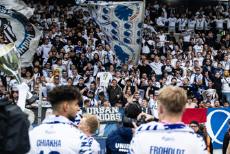 Fodboldfans på stadion
